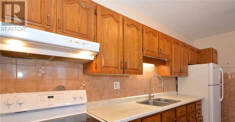 205 Rochester Street, Ottawa, ON, K1R 7M7 - 7