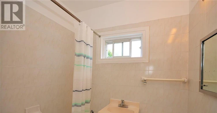 205 Rochester Street, Ottawa, ON, K1R 7M7 - 26
