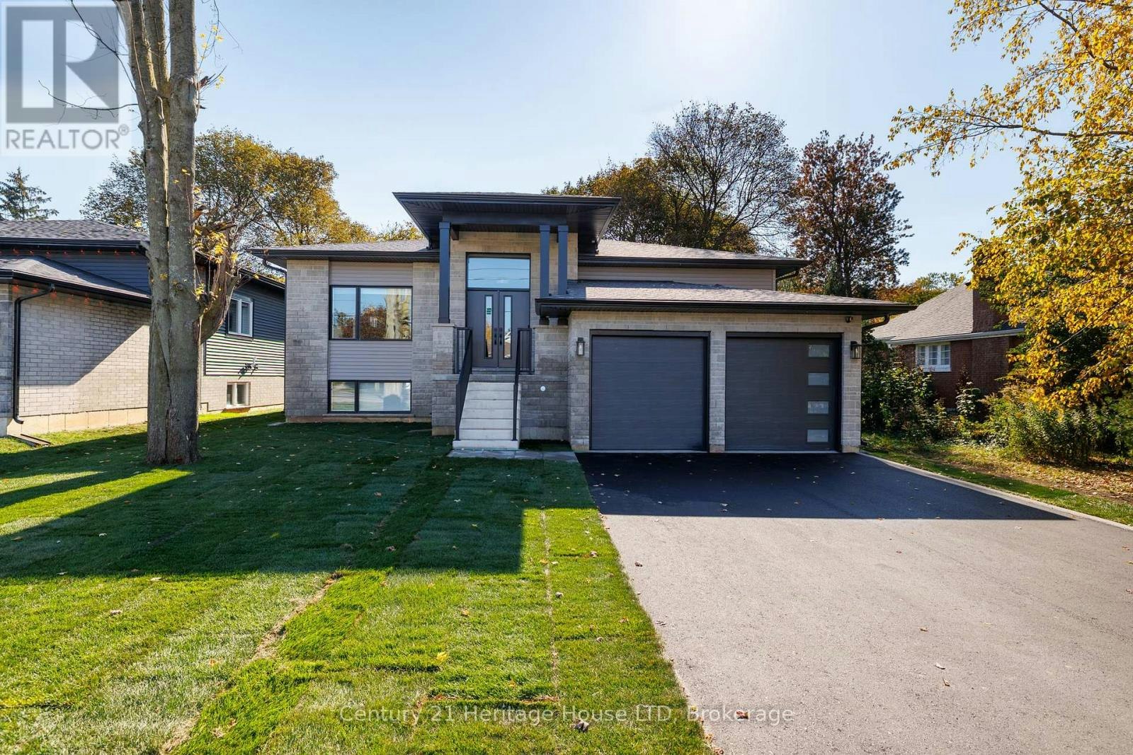 338 Sugarloaf Street, Port Colborne, ON, L3K 2P3