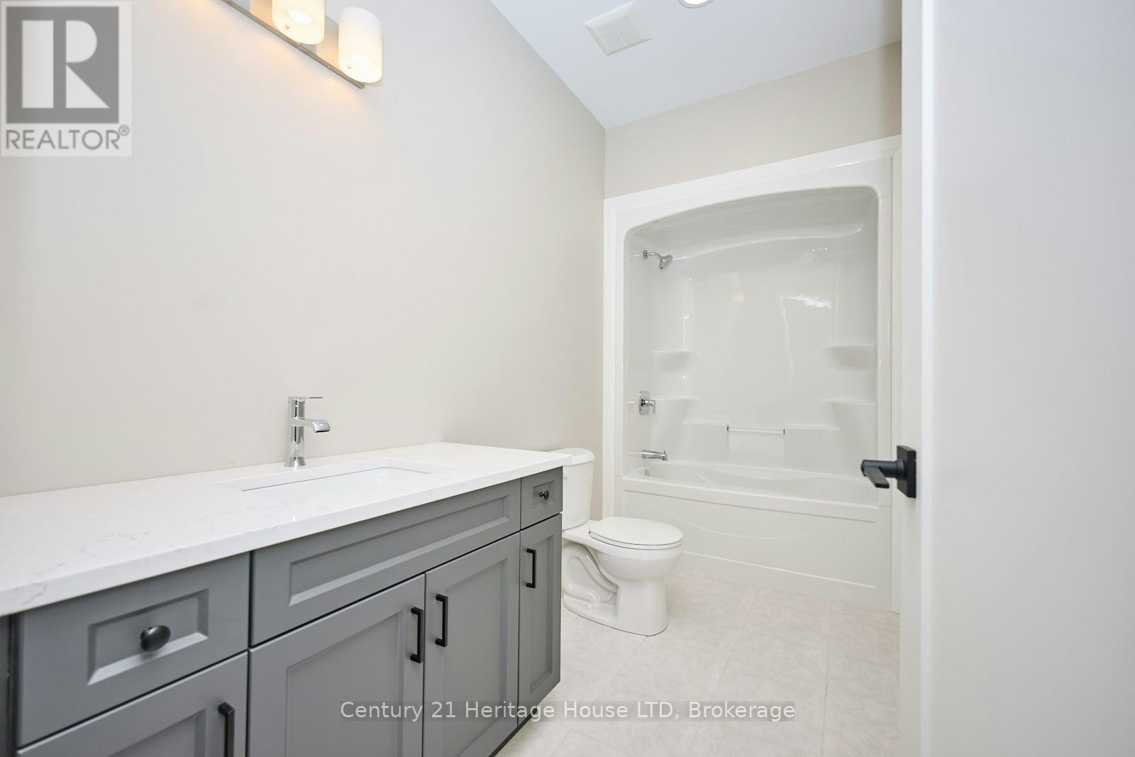 338 Sugarloaf Street, Port Colborne, ON, L3K 2P3 - 16