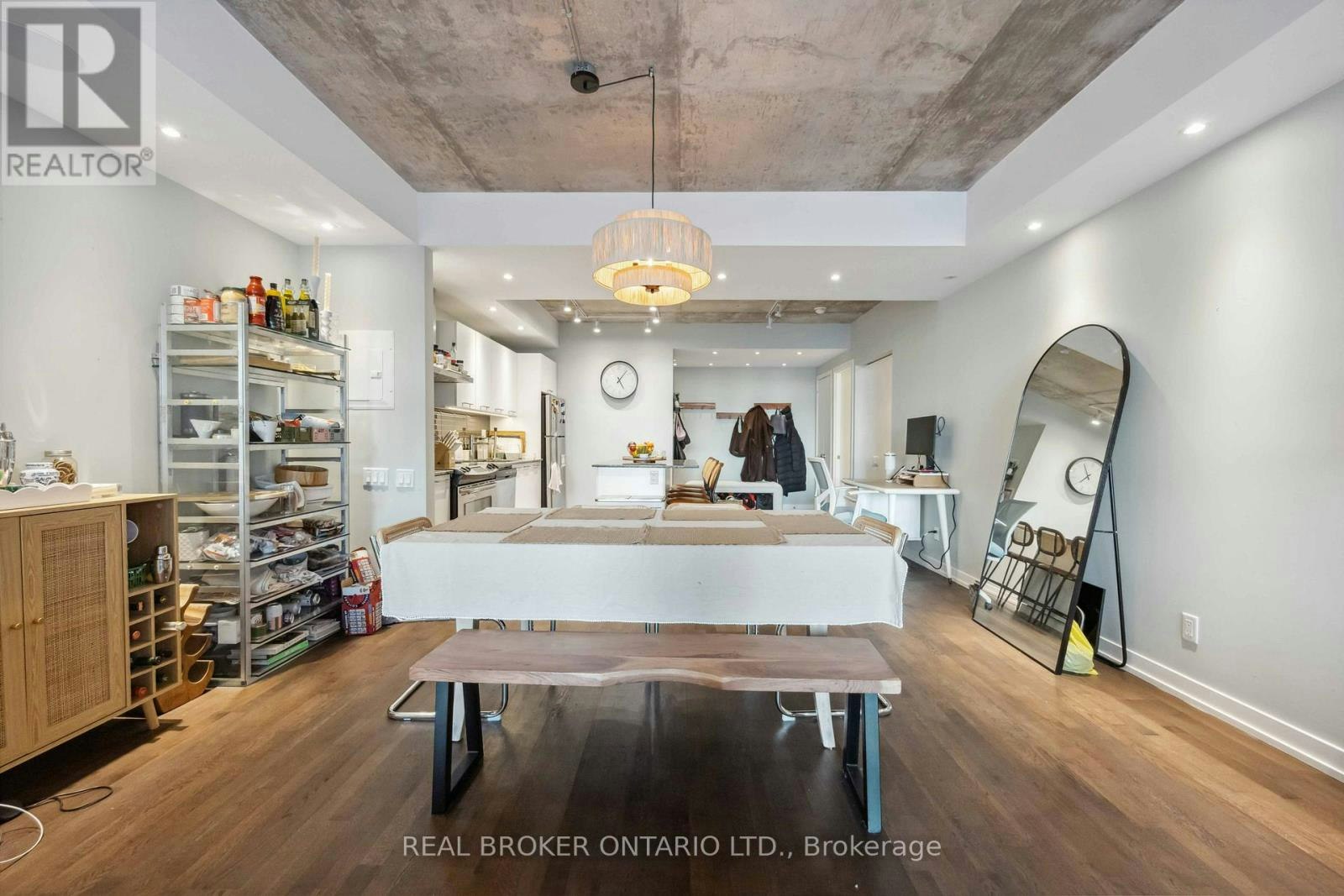 222-95 Bathurst Street, Toronto, ON, M5V 0H7 - 31
