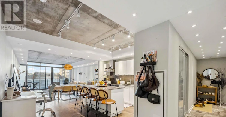 222-95 Bathurst Street, Toronto, ON, M5V 0H7 - 25