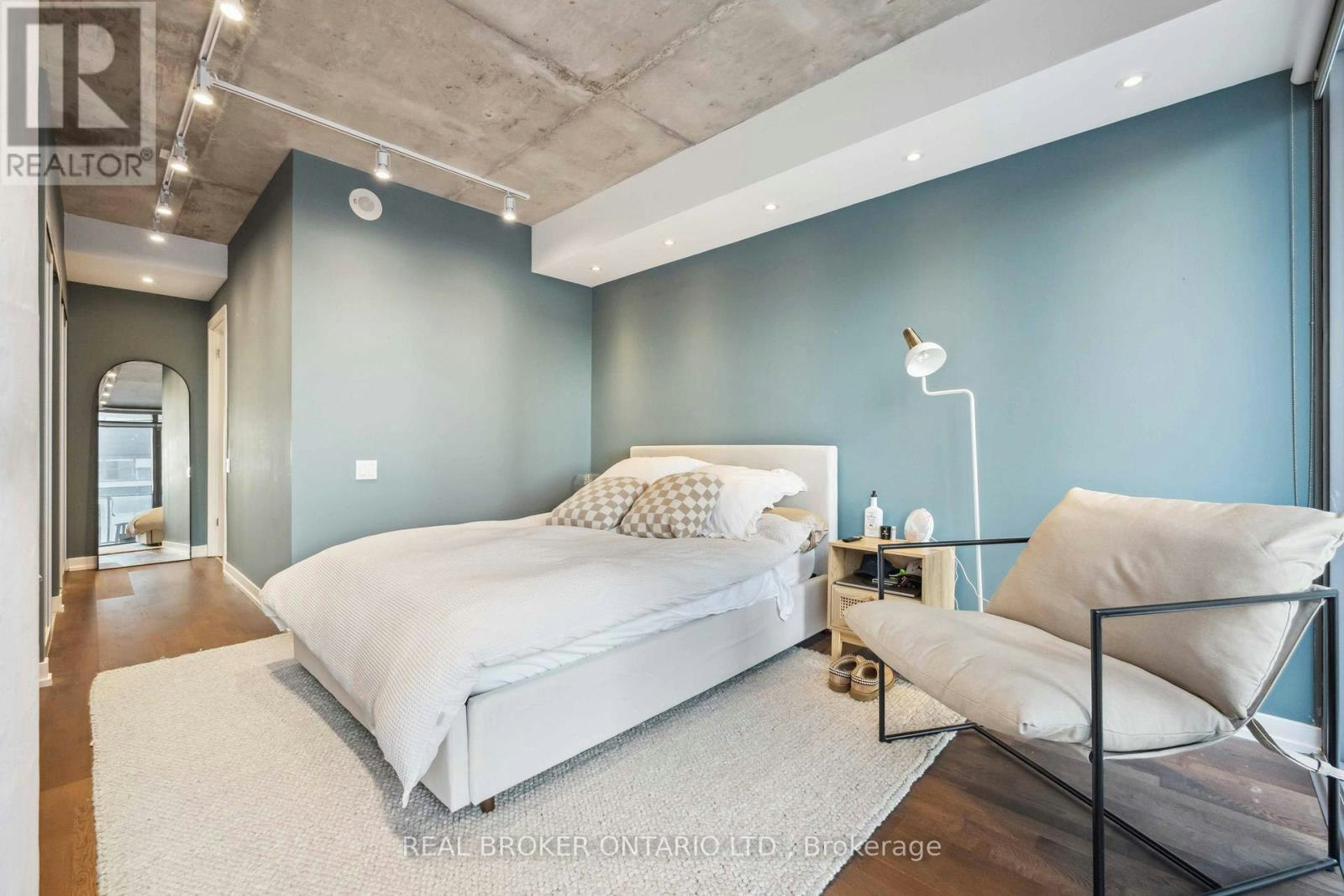 222-95 Bathurst Street, Toronto, ON, M5V 0H7 - 7