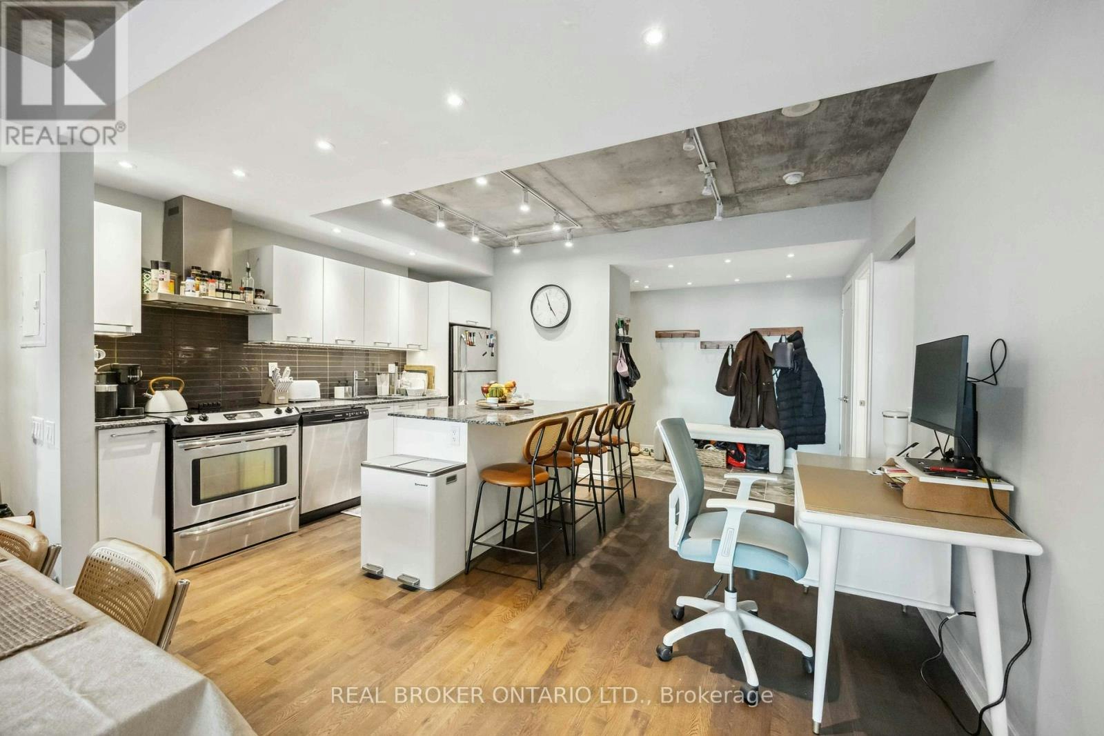 222-95 Bathurst Street, Toronto, ON, M5V 0H7 - 27