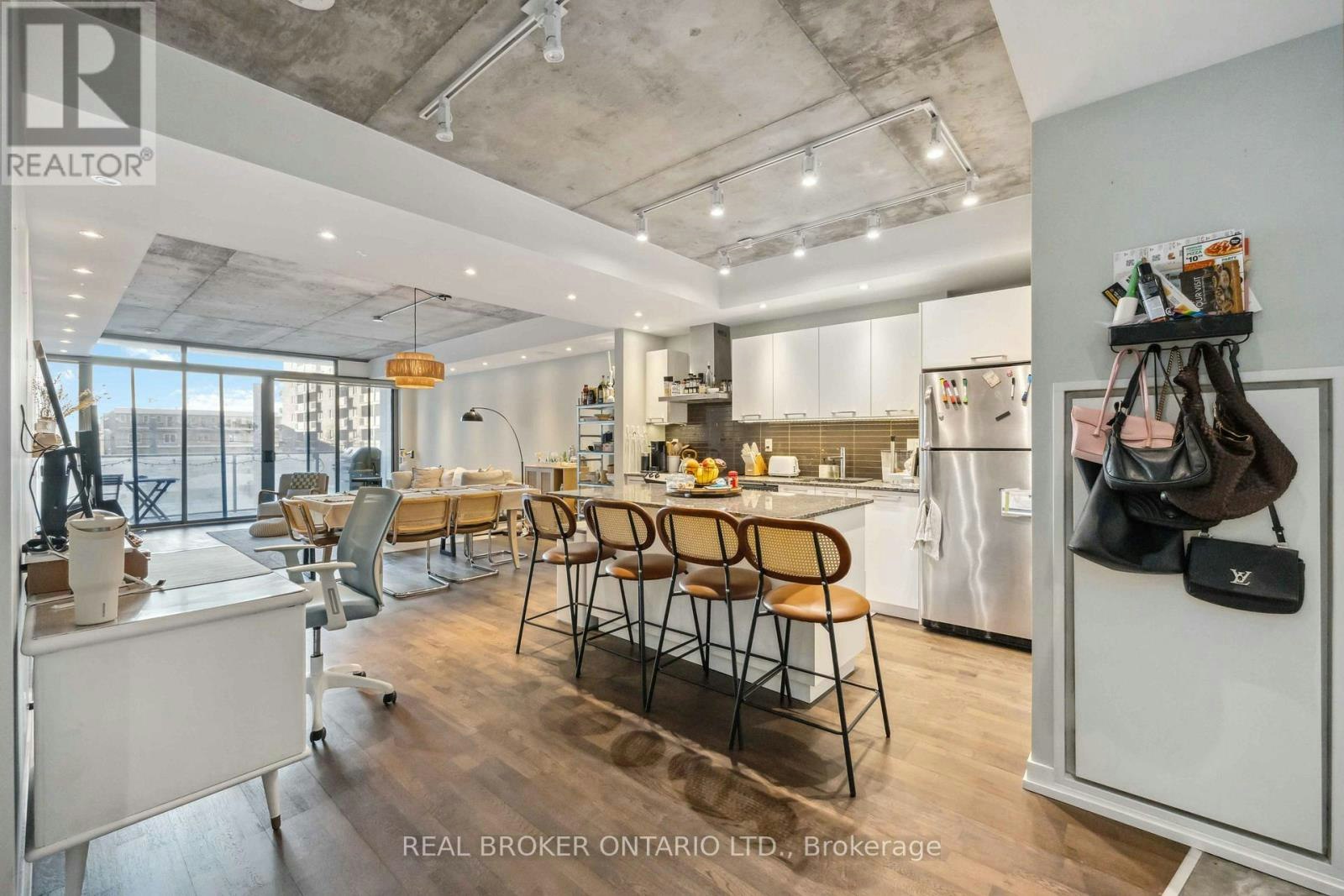 222-95 Bathurst Street, Toronto, ON, M5V 0H7 - 26
