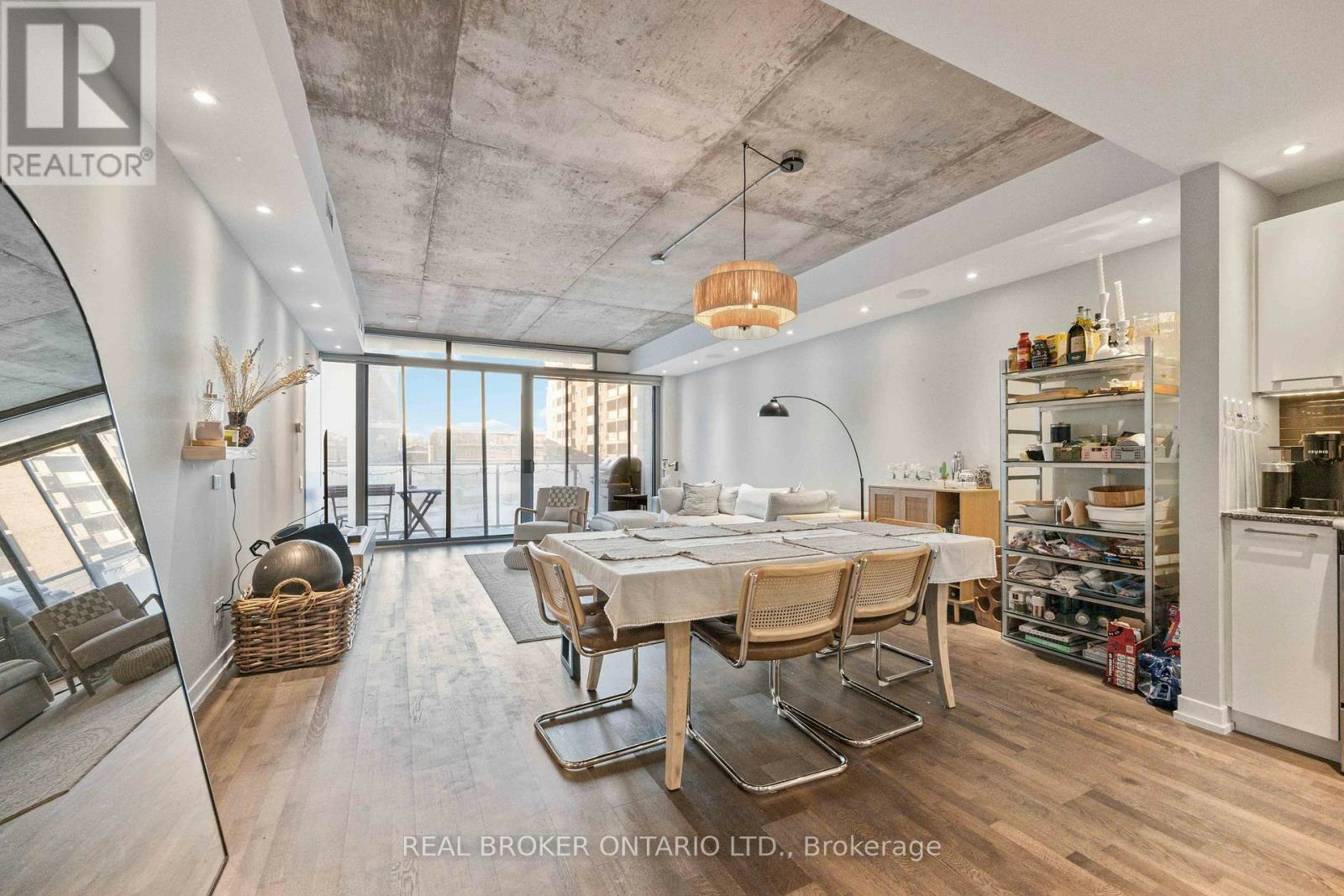 222-95 Bathurst Street, Toronto, ON, M5V 0H7 - 34