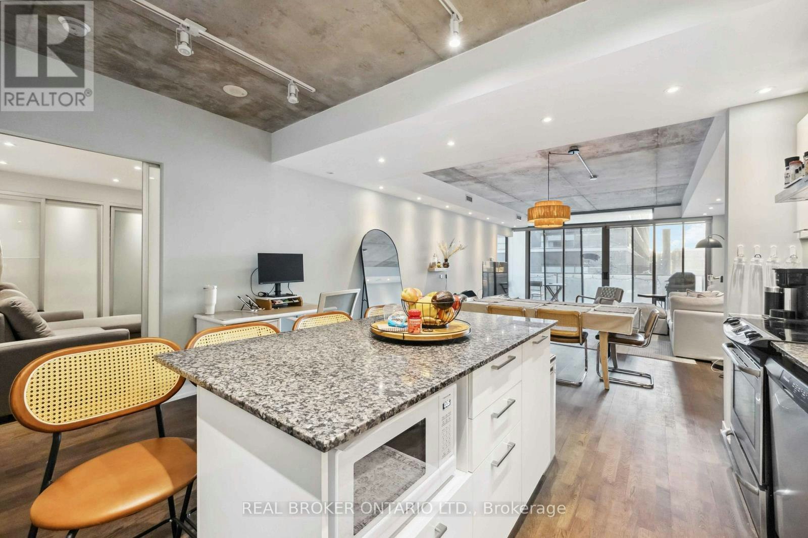222-95 Bathurst Street, Toronto, ON, M5V 0H7 - 16