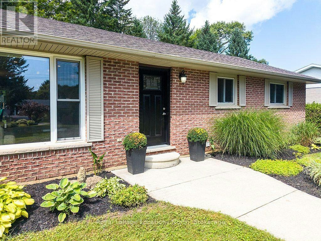 124 Greenfield Drive, Meaford, ON, N4L 1W6