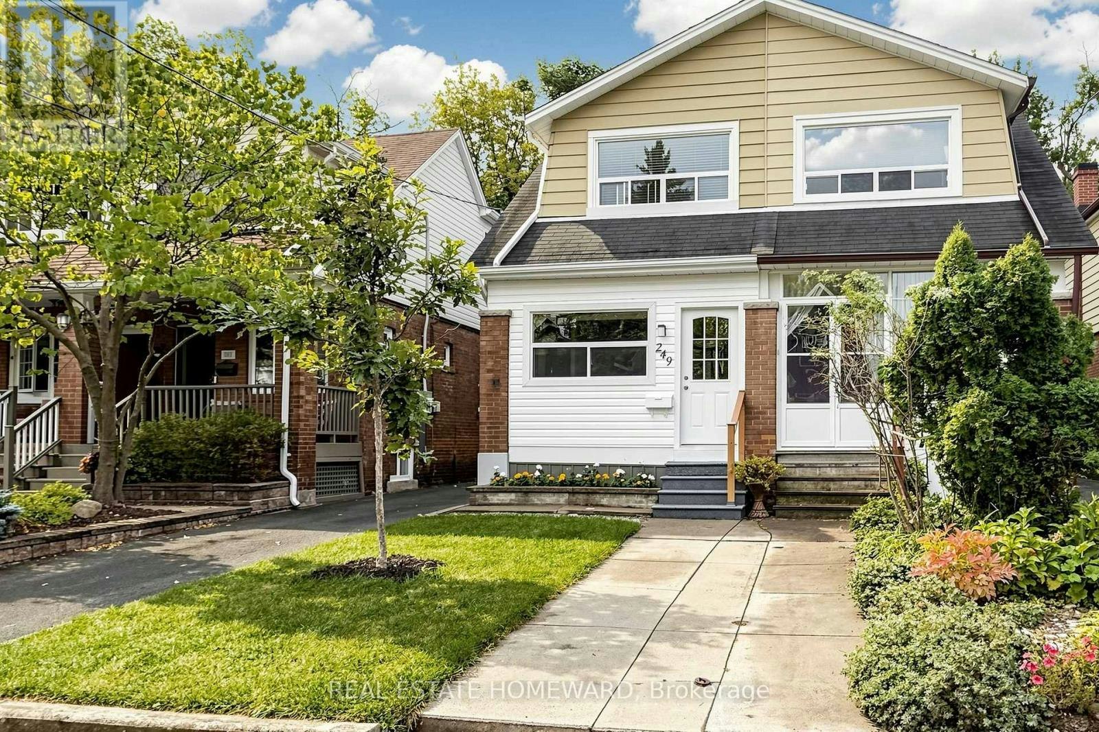 249 Queensdale Avenue, Toronto, ON, M4C 2B3