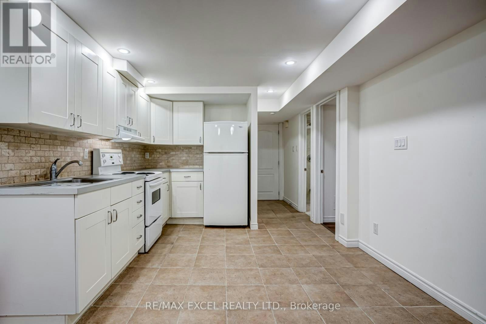 BSMT-45 Millbank Court, Vaughan, ON, L4J 6C1 - 9