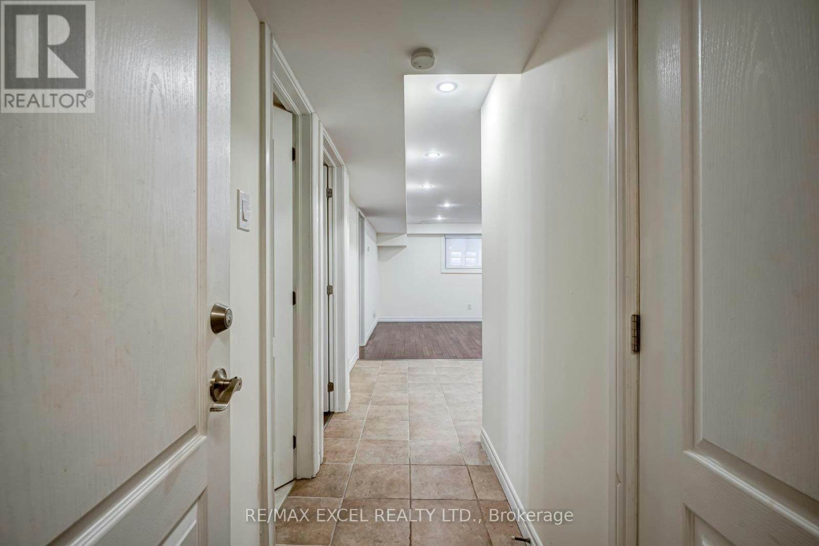 BSMT-45 Millbank Court, Vaughan, ON, L4J 6C1 - 4