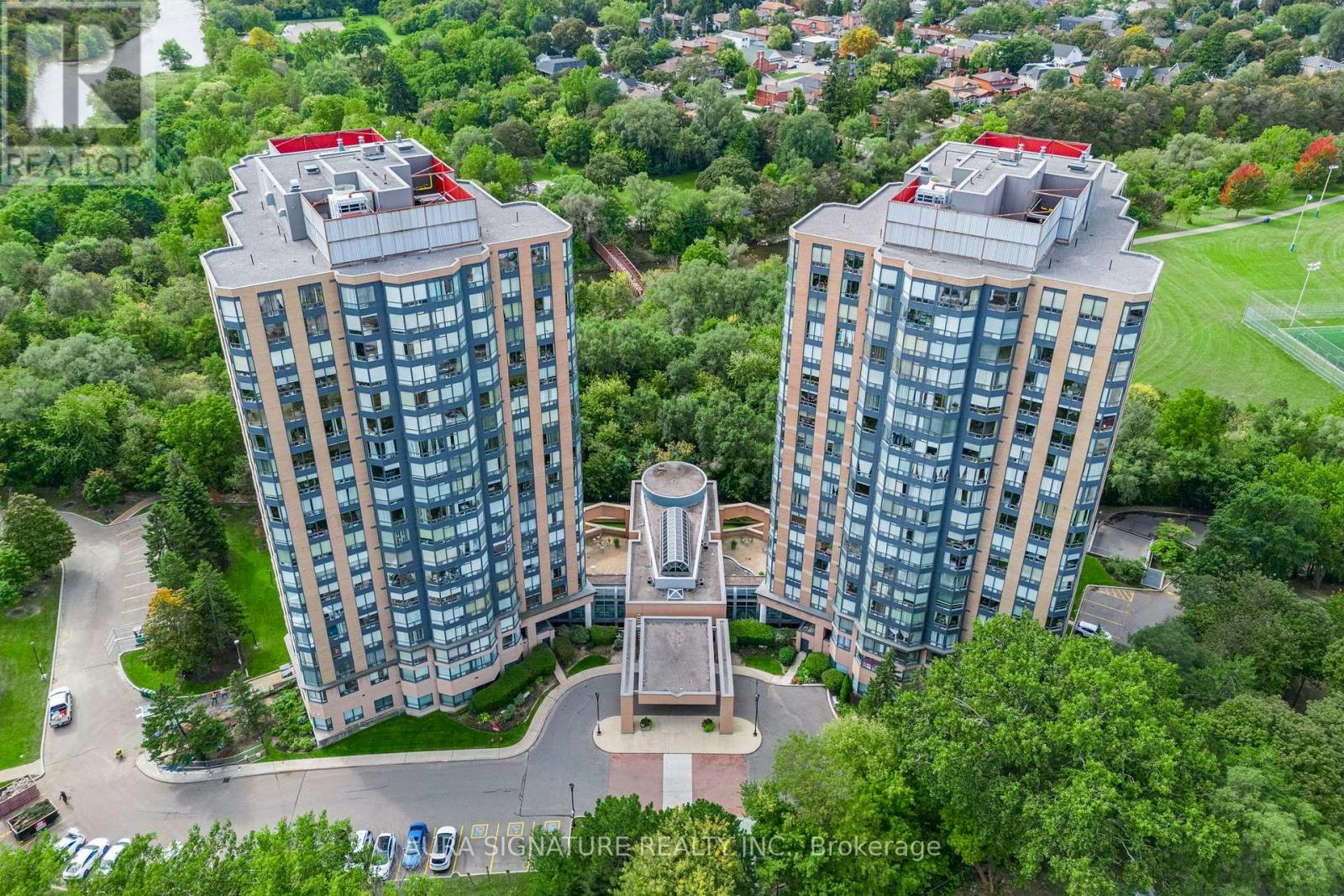 1010-3 Hickory Tree Road, Toronto, ON, M9N 3W5