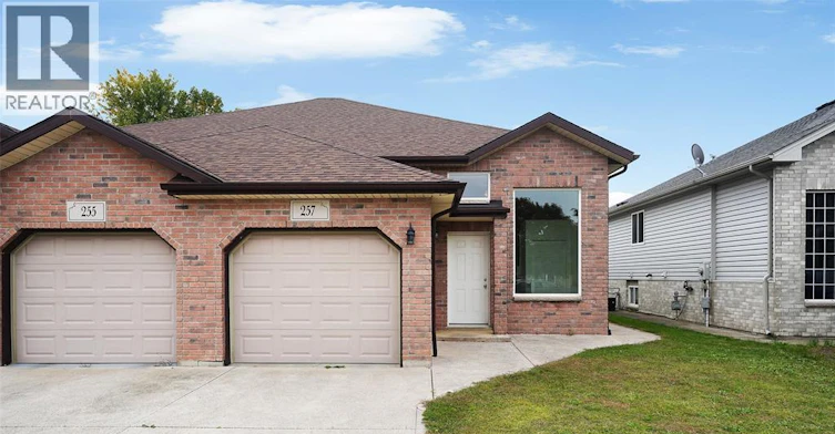 257 Dieppe Crescent, Kingsville, ON, N9Y 4E8 - 2