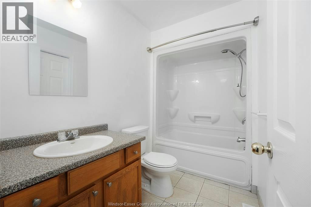 257 Dieppe Crescent, Kingsville, ON, N9Y 4E8 - 16
