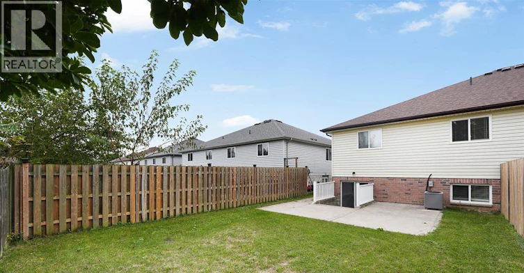 257 Dieppe Crescent, Kingsville, ON, N9Y 4E8 - 25