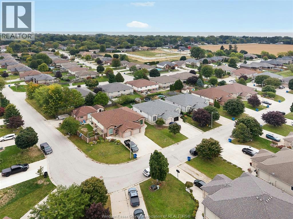 257 Dieppe Crescent, Kingsville, ON, N9Y 4E8 - 30