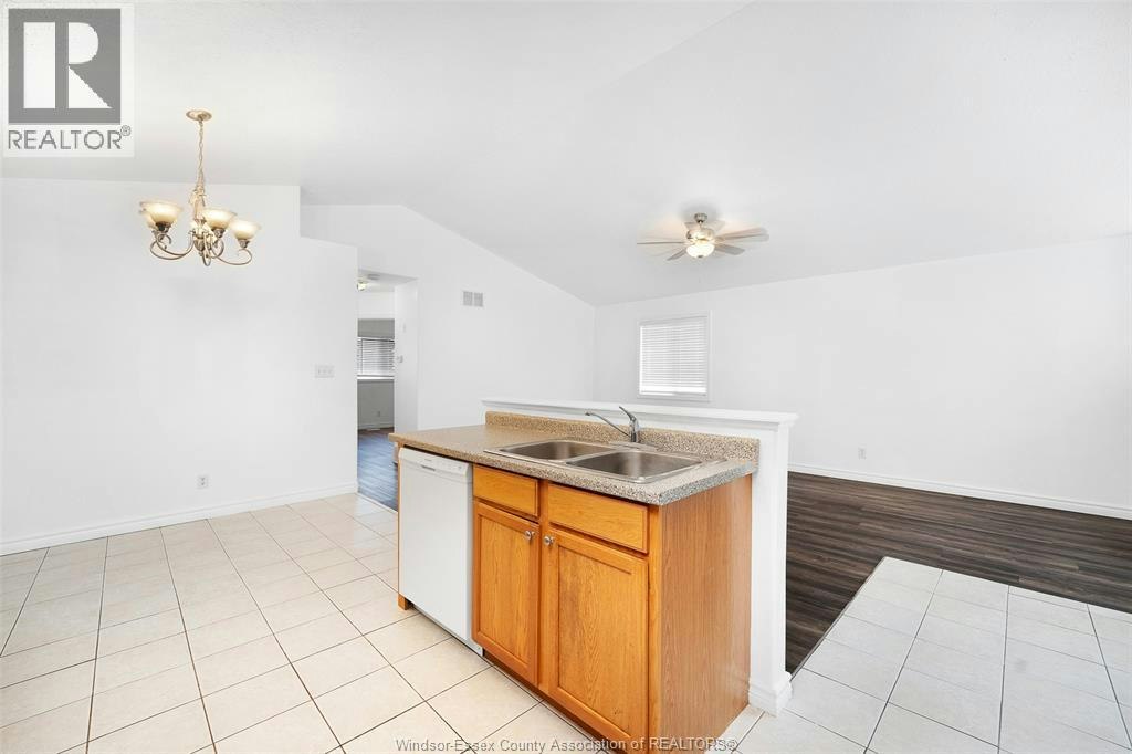 257 Dieppe Crescent, Kingsville, ON, N9Y 4E8 - 13