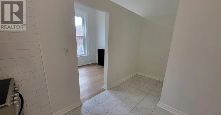 11 - 172-5 Hunter Street W, Peterborough, ON, K9H 2L2 - 4