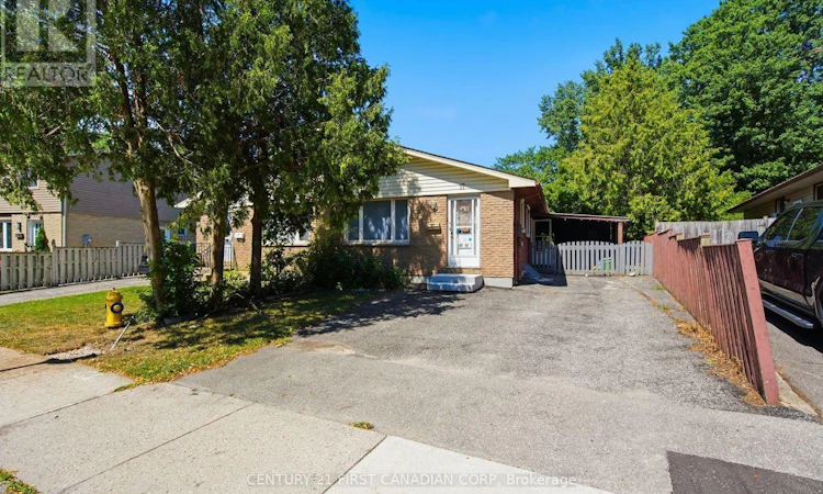 17 Edgemere Crescent