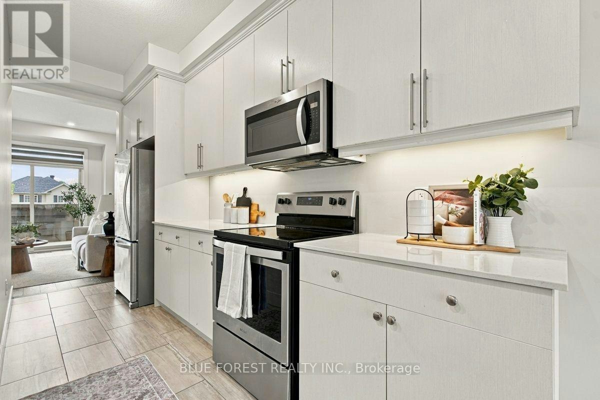 2112 Meadowgate Boulevard, London, ON, N6M 0H5 - 15
