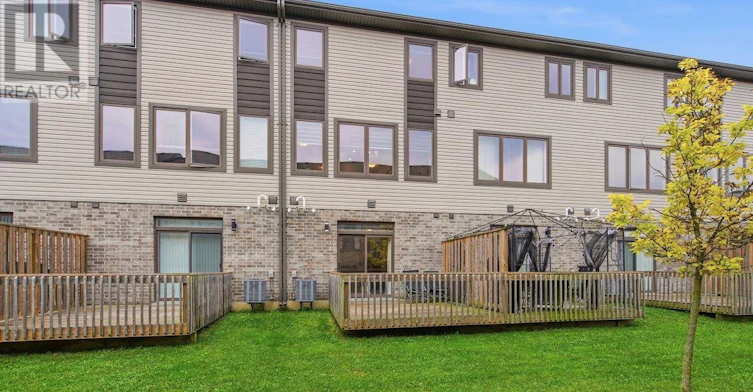 2112 Meadowgate Boulevard, London, ON, N6M 0H5 - 38