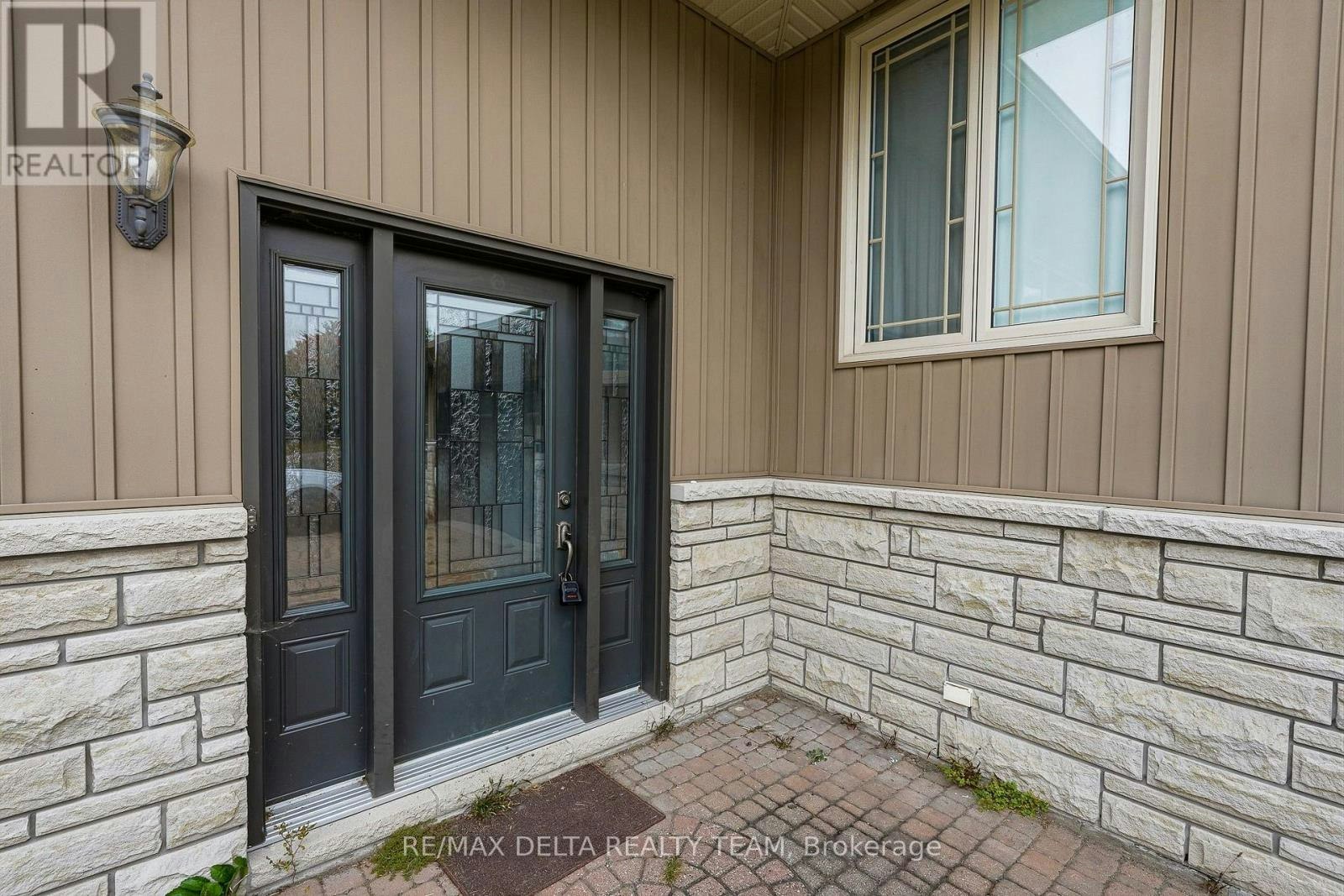 4806 Frank Kenny Road, Ottawa, ON, K0A 3H0 - 3