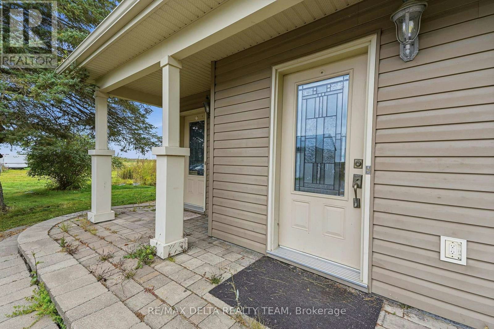 4806 Frank Kenny Road, Ottawa, ON, K0A 3H0 - 4
