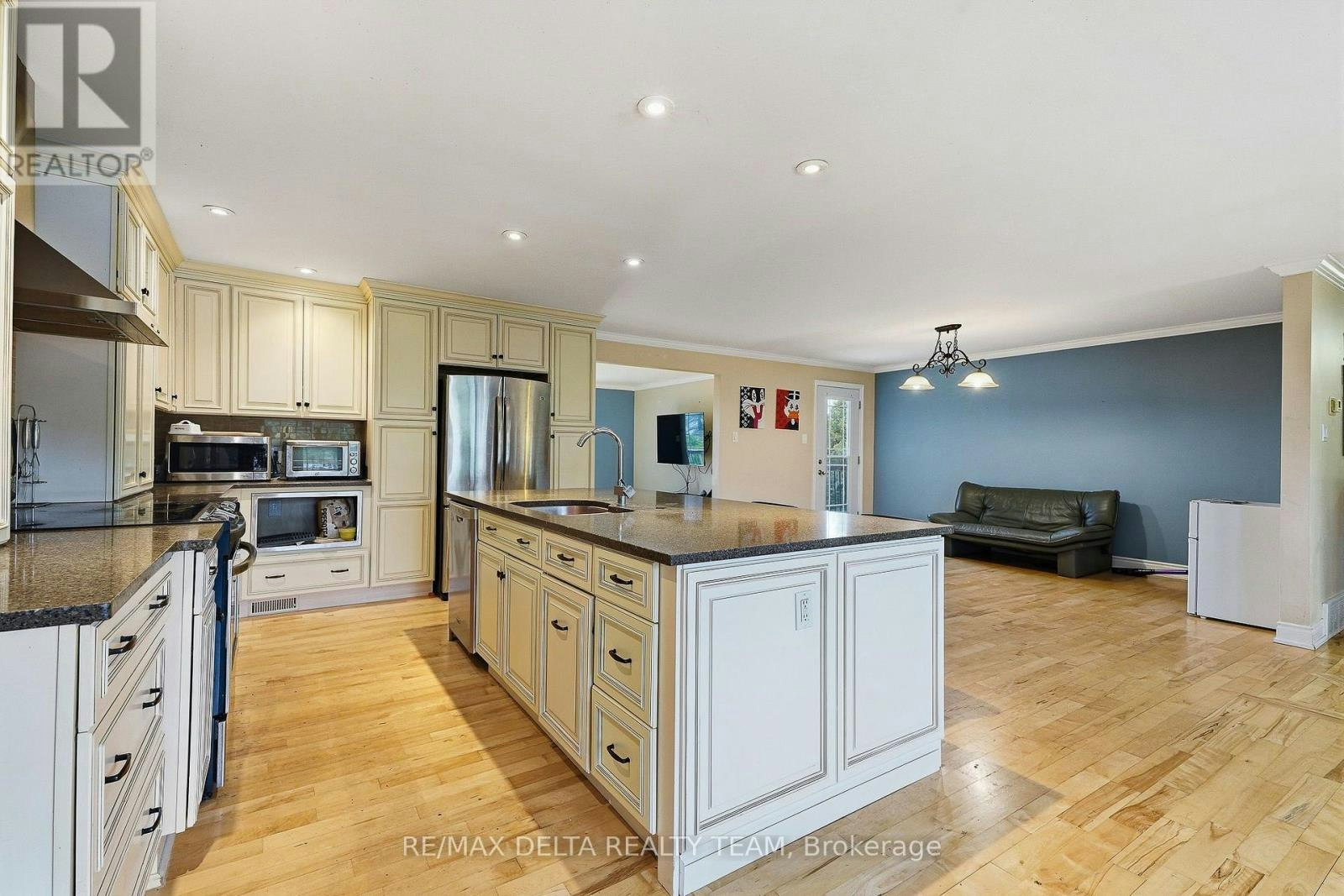 4806 Frank Kenny Road, Ottawa, ON, K0A 3H0 - 9