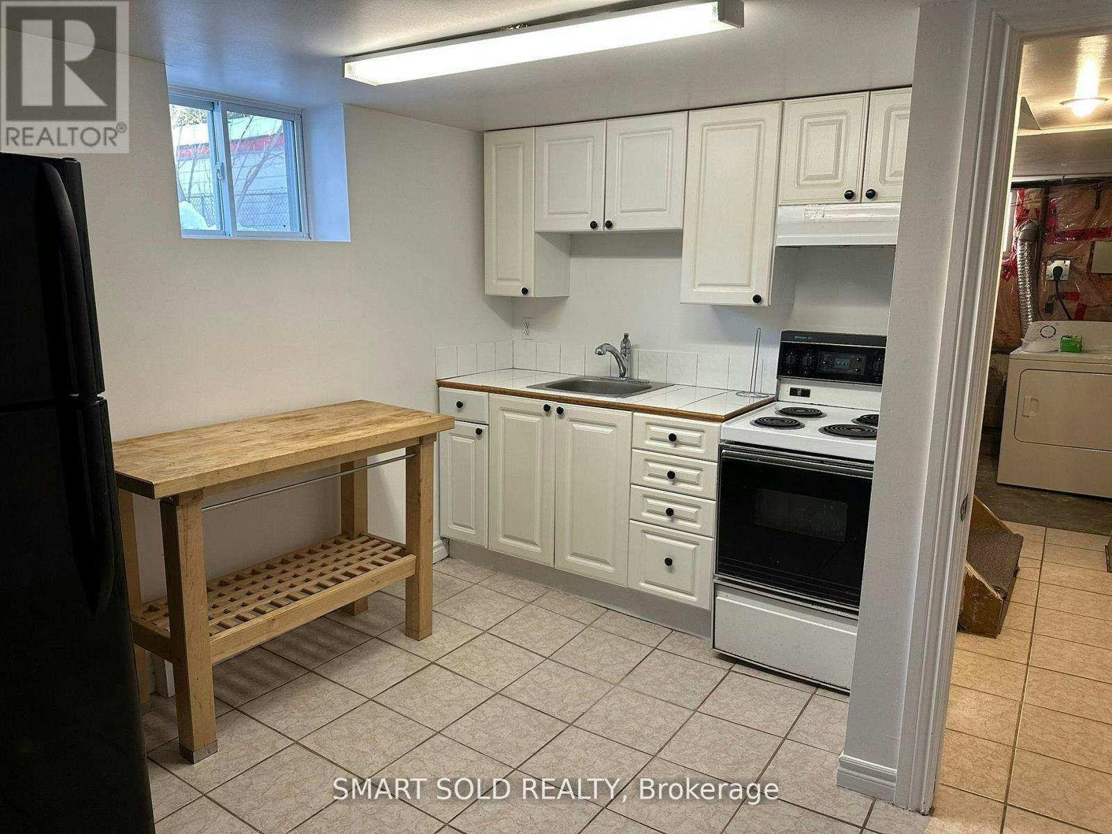 41 Maybourne (Basement Avenue, Toronto, ON, M1L 2V7 - 2