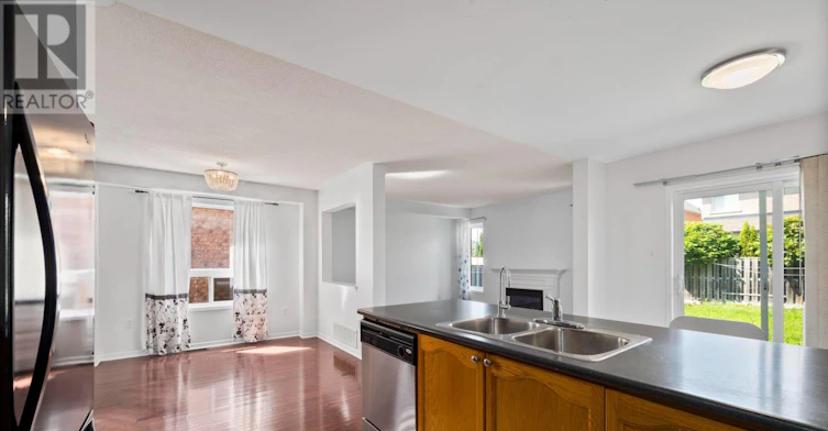 91 Oceanpearl Crescent, Whitby, ON, L1N 0C6 - 9