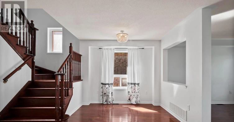 91 Oceanpearl Crescent, Whitby, ON, L1N 0C6 - 5