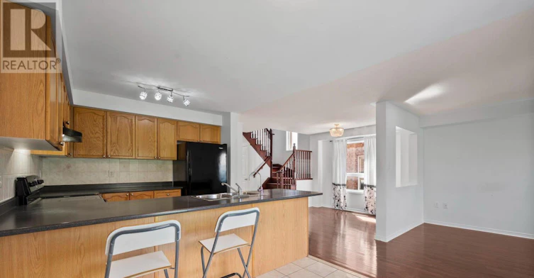 91 Oceanpearl Crescent, Whitby, ON, L1N 0C6 - 11