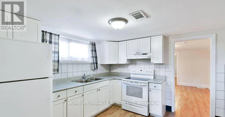 584 Montgomery Street, Oshawa, ON, L1H 7K2 - 3