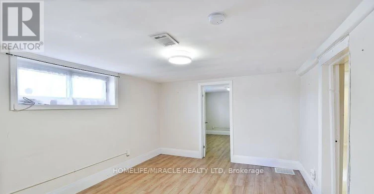584 Montgomery Street, Oshawa, ON, L1H 7K2 - 4