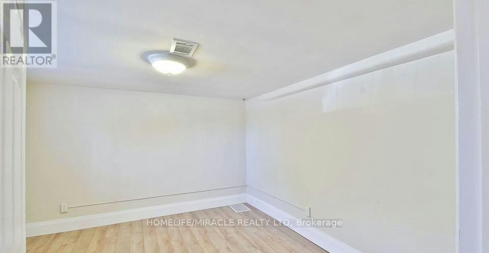 584 Montgomery Street, Oshawa, ON, L1H 7K2 - 5