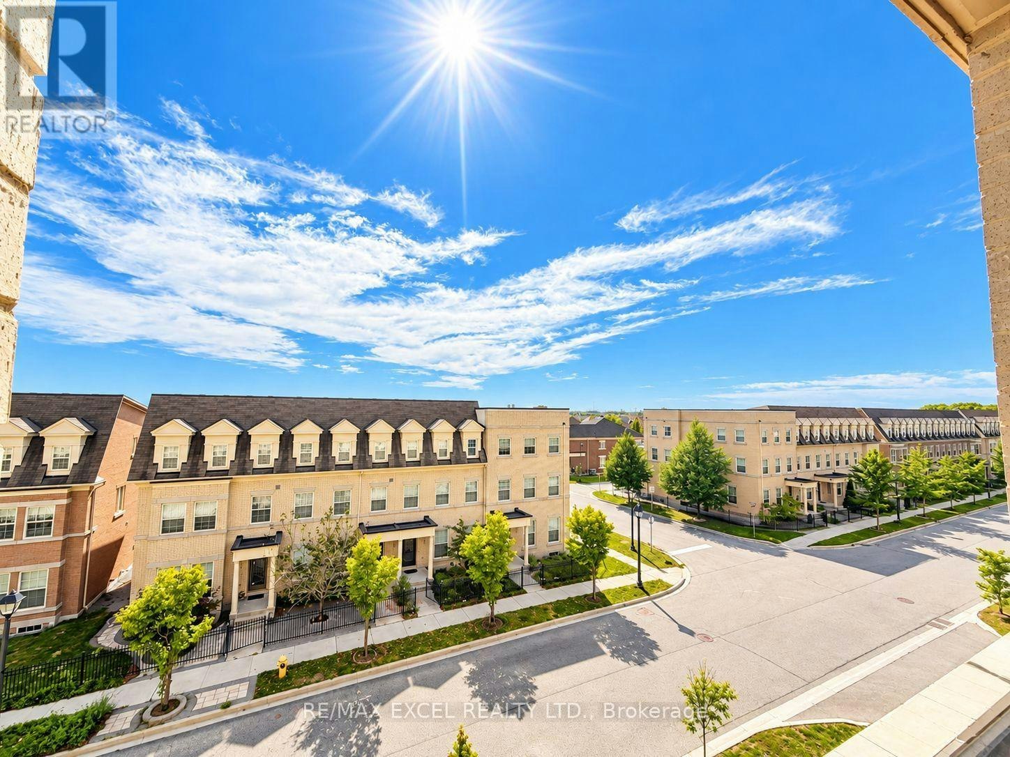 319-101 Cathedral High Street, Markham, ON, L6C 3L8 - 16