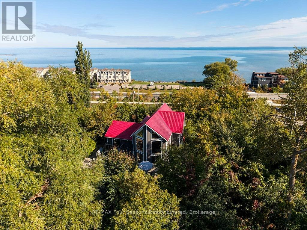 190 Lakeshore Road E, Blue Mountains, ON, L9Y 0M9