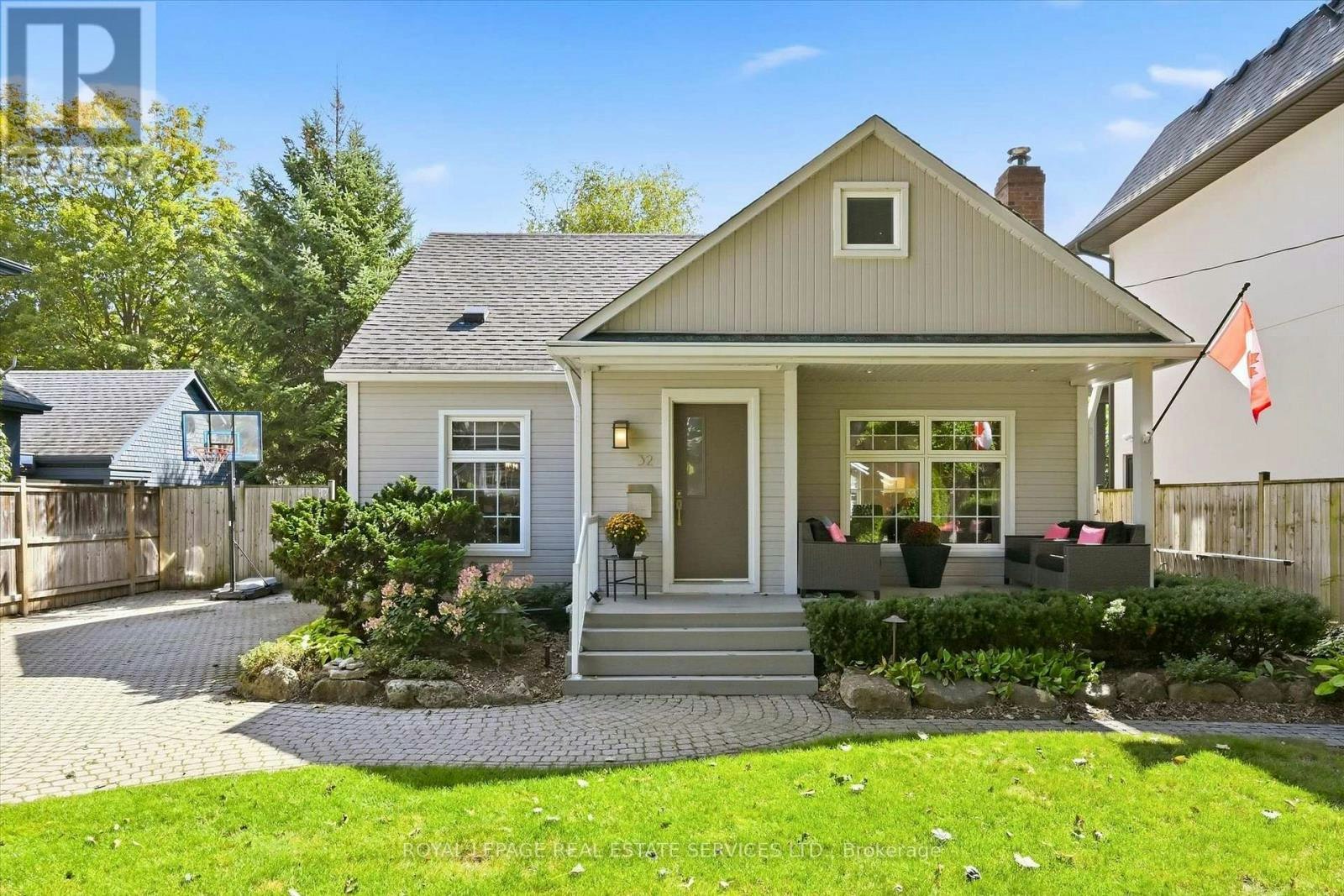 32 Anderson Street, Oakville, ON, L6K 1A5