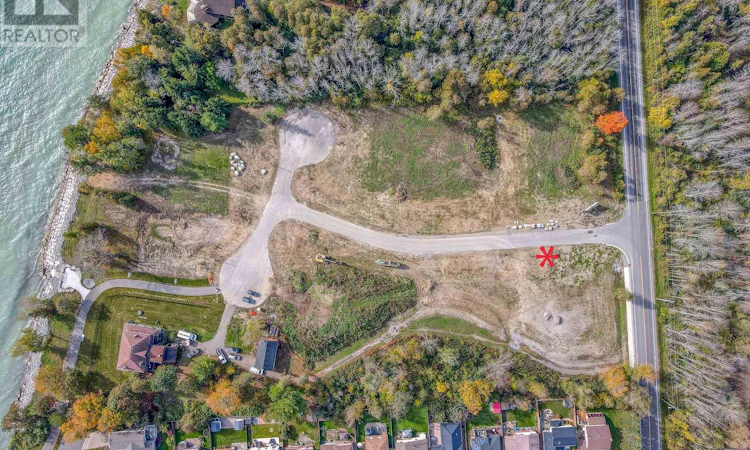 LOT-14 Suzanne Mess Boulevard