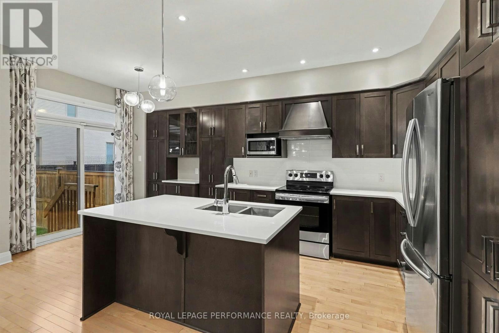 208 Butterfly Walk, Ottawa, ON, K1W 0G6 - 11