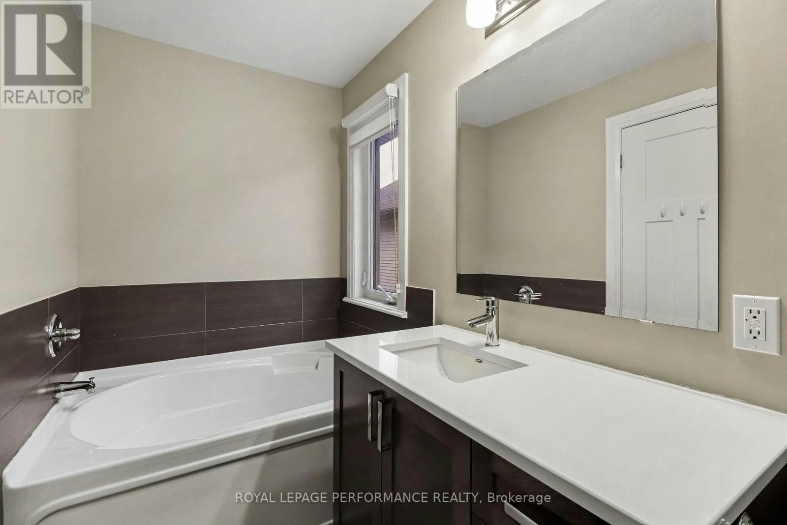208 Butterfly Walk, Ottawa, ON, K1W 0G6 - 16