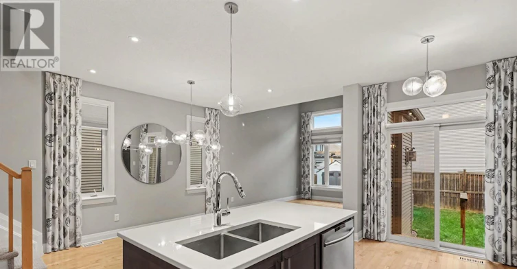 208 Butterfly Walk, Ottawa, ON, K1W 0G6 - 10