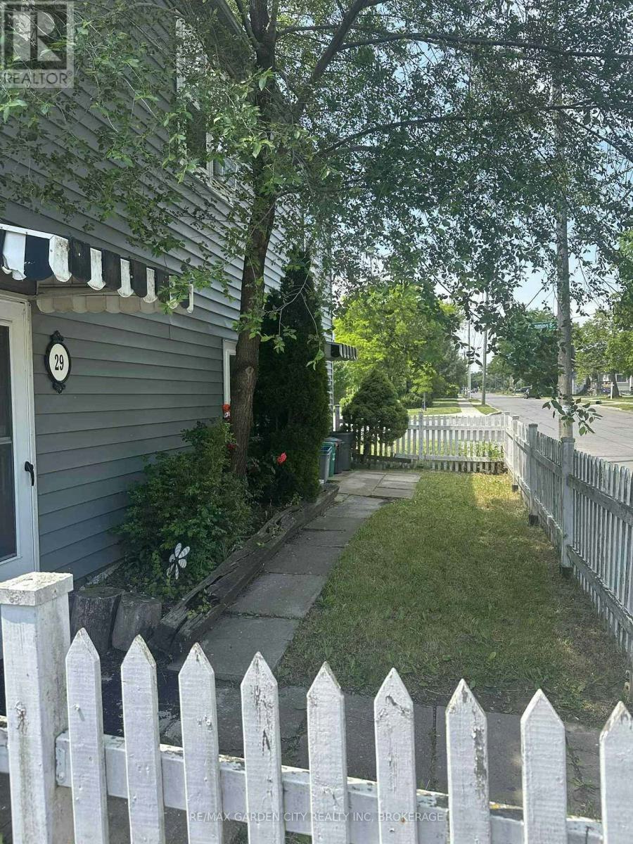 1-29 Rykert Street, St. Catharines, ON, L2S 1Y8 - 2