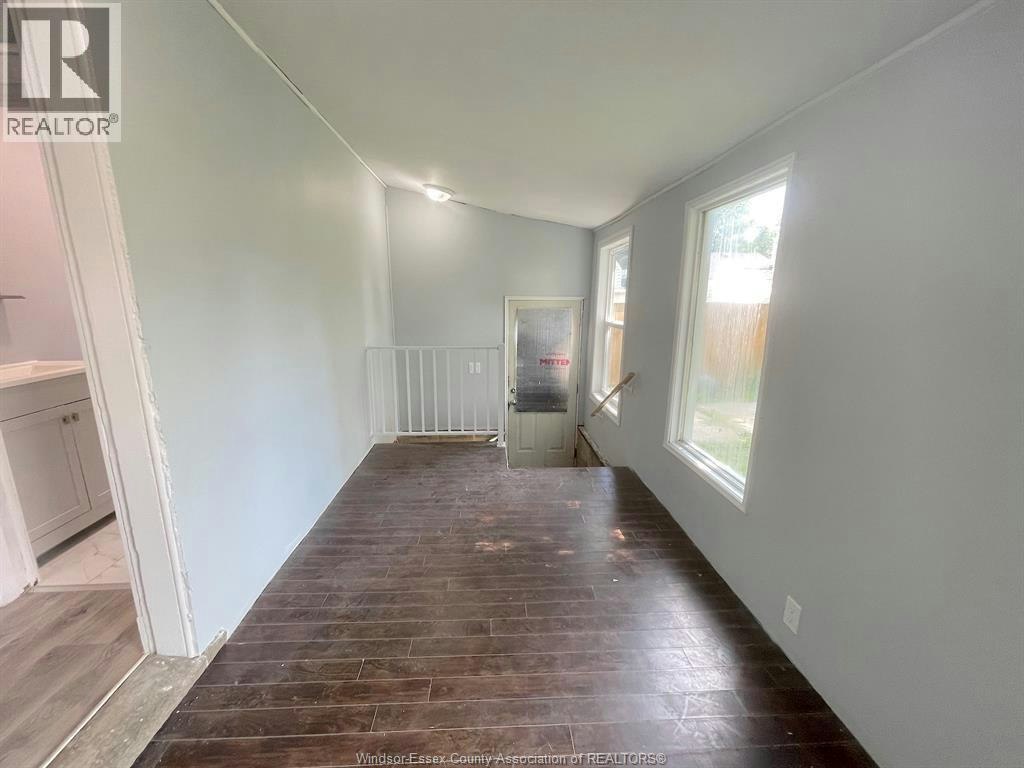 1741 Hickory Road, Windsor, ON, N8Y 3T4 - 4
