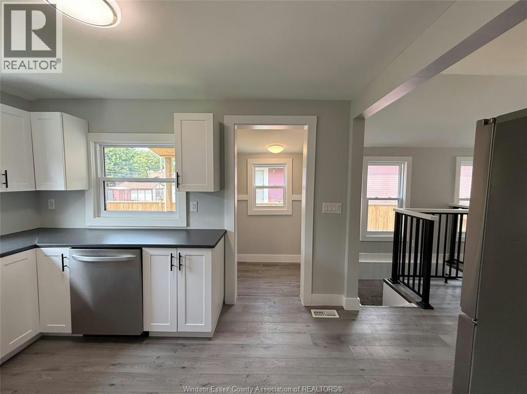 1539 Windermere Road, Windsor, ON, N8Y 3G2 - 12