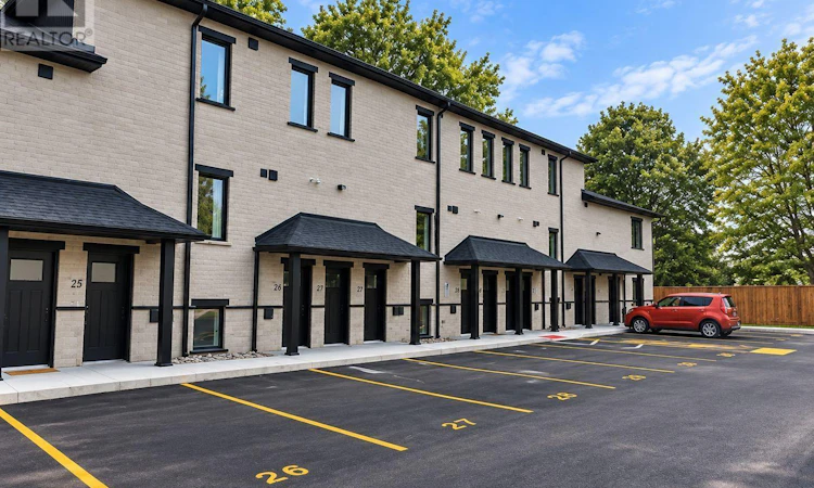 26-428 Queen Street W