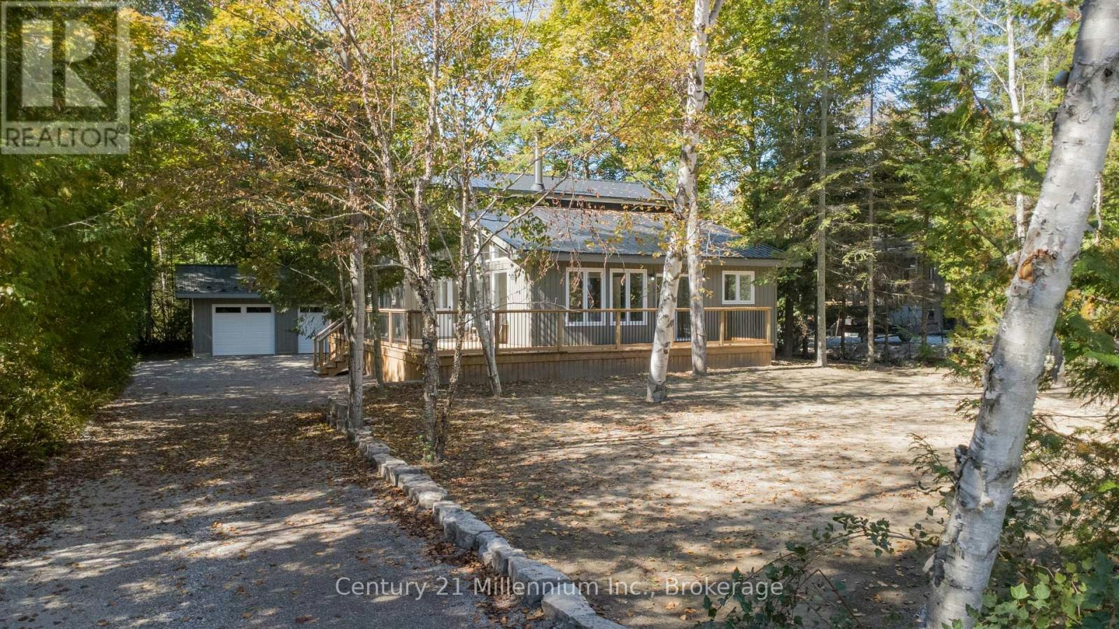 40 Rolling Hills Drive, South Bruce Peninsula, ON, N0H 2T0