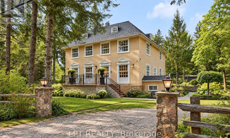 298 Wees Road