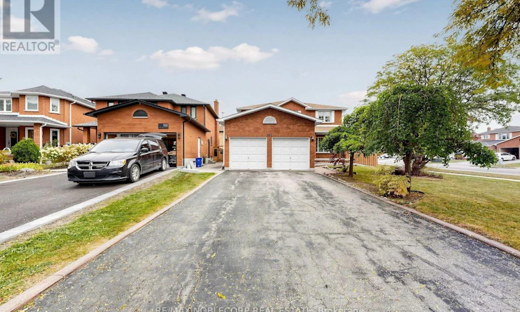 162 Venetian Crescent
