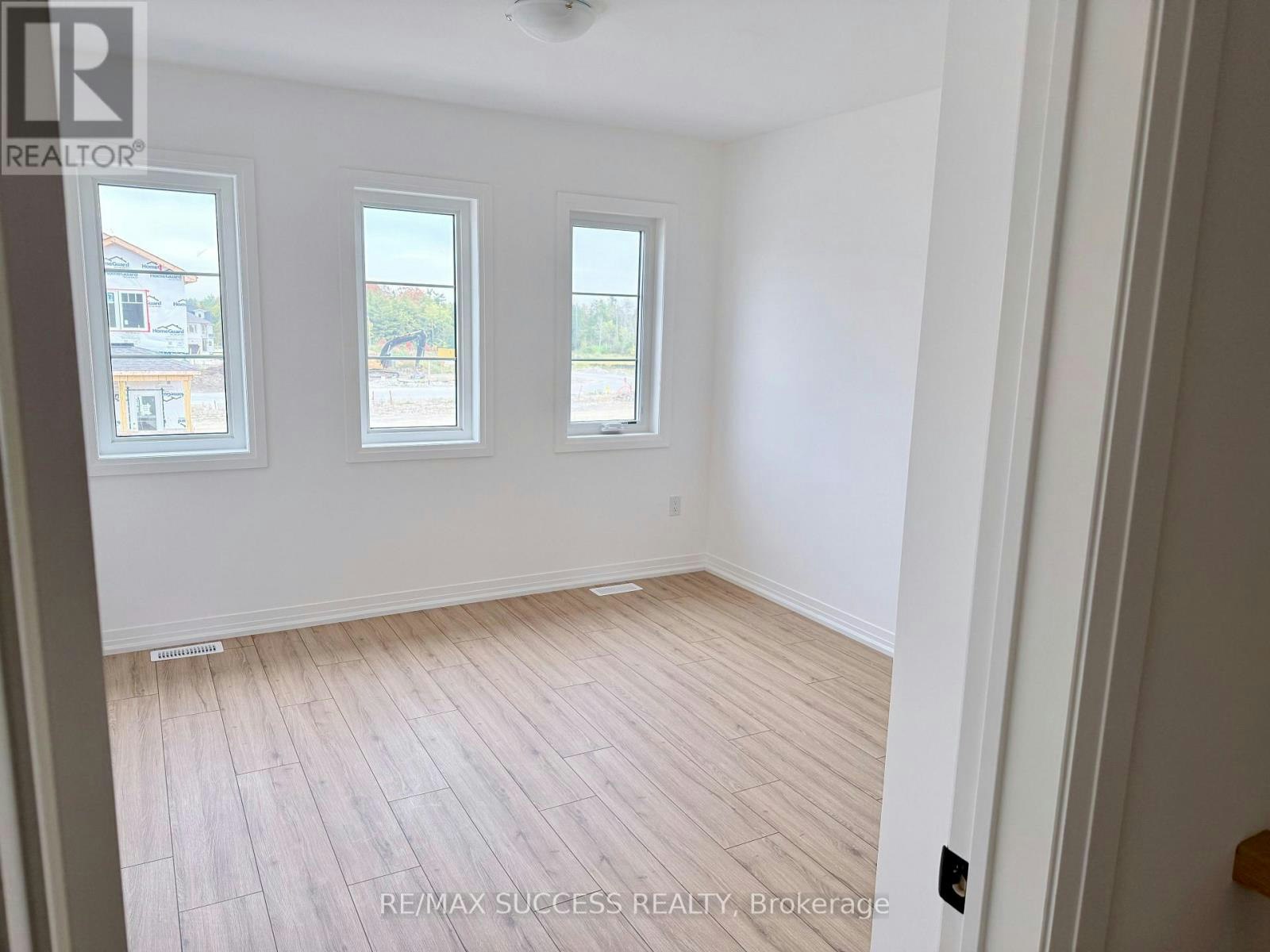 89 Flan Boulevard, Barrie, ON, L9J 1C6 - 8